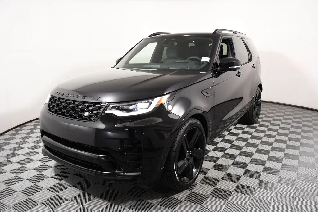 2025 Land Rover Discovery Dynamic SE