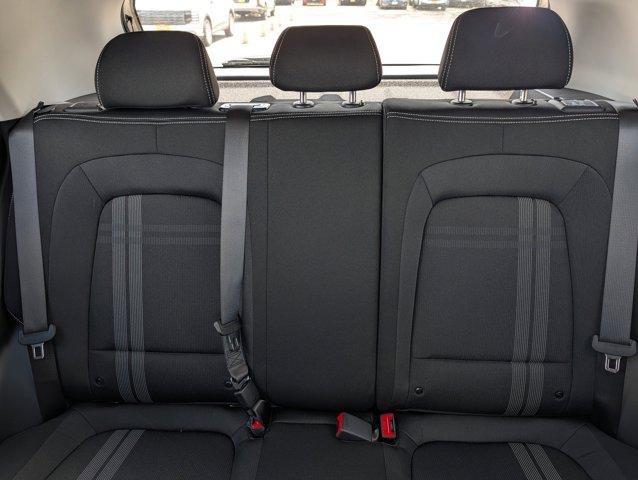 New 2026 Onyx Black Hyundai SEL image 7