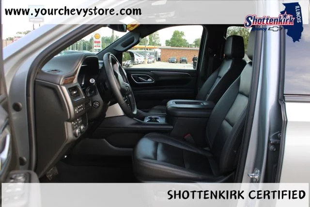 Used 2023 Gray Chevrolet Z71 image 15