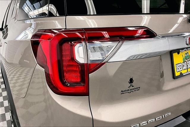 Used 2023 Light Stone Metallic GMC SLE image 36