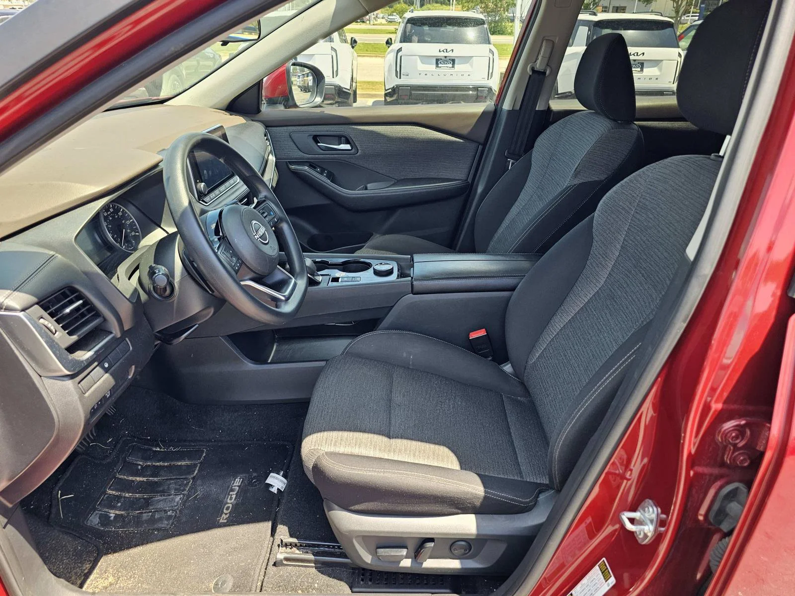 Used 2023 Scarlet Ember Tintcoat Nissan SV image 12