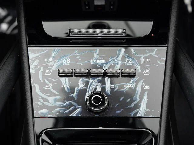 Certified Used 2025  Porsche  image 19