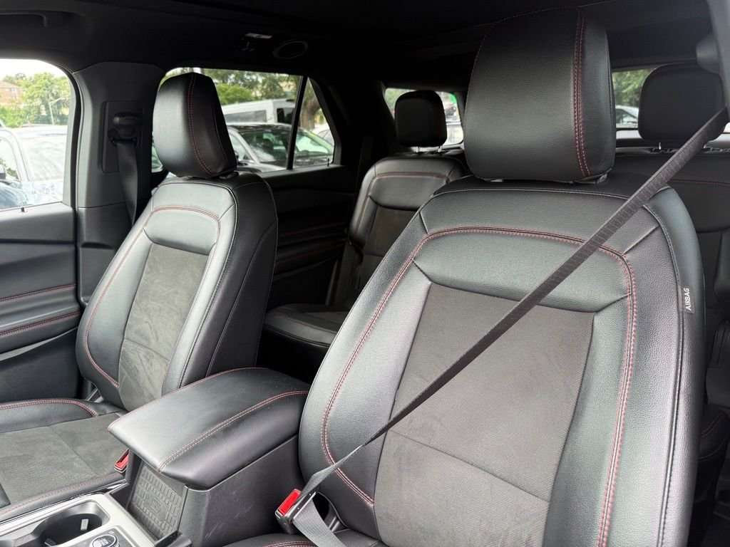 Used 2023 Black Ford ST-Line image 24