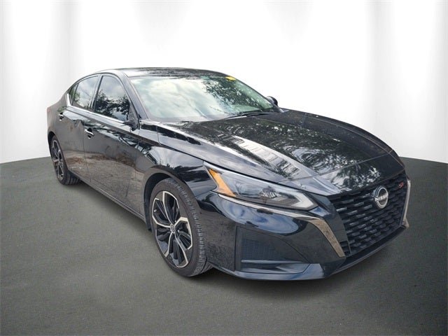 2023 Nissan Altima SR