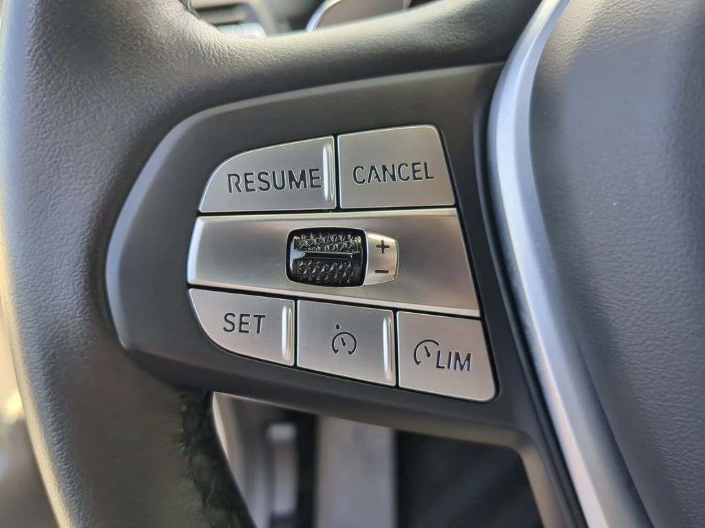 Used 2023 White BMW sDrive30i image 29