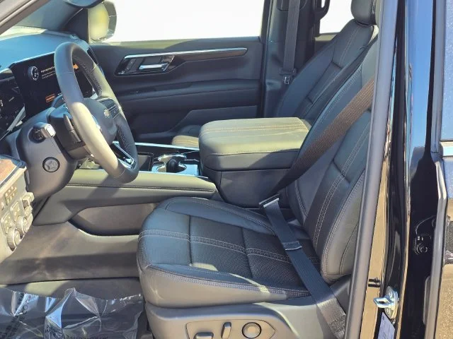 New 2027 Black Chevrolet High Country image 14