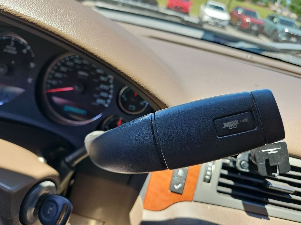 Used 2008 Red GMC SLT image 22