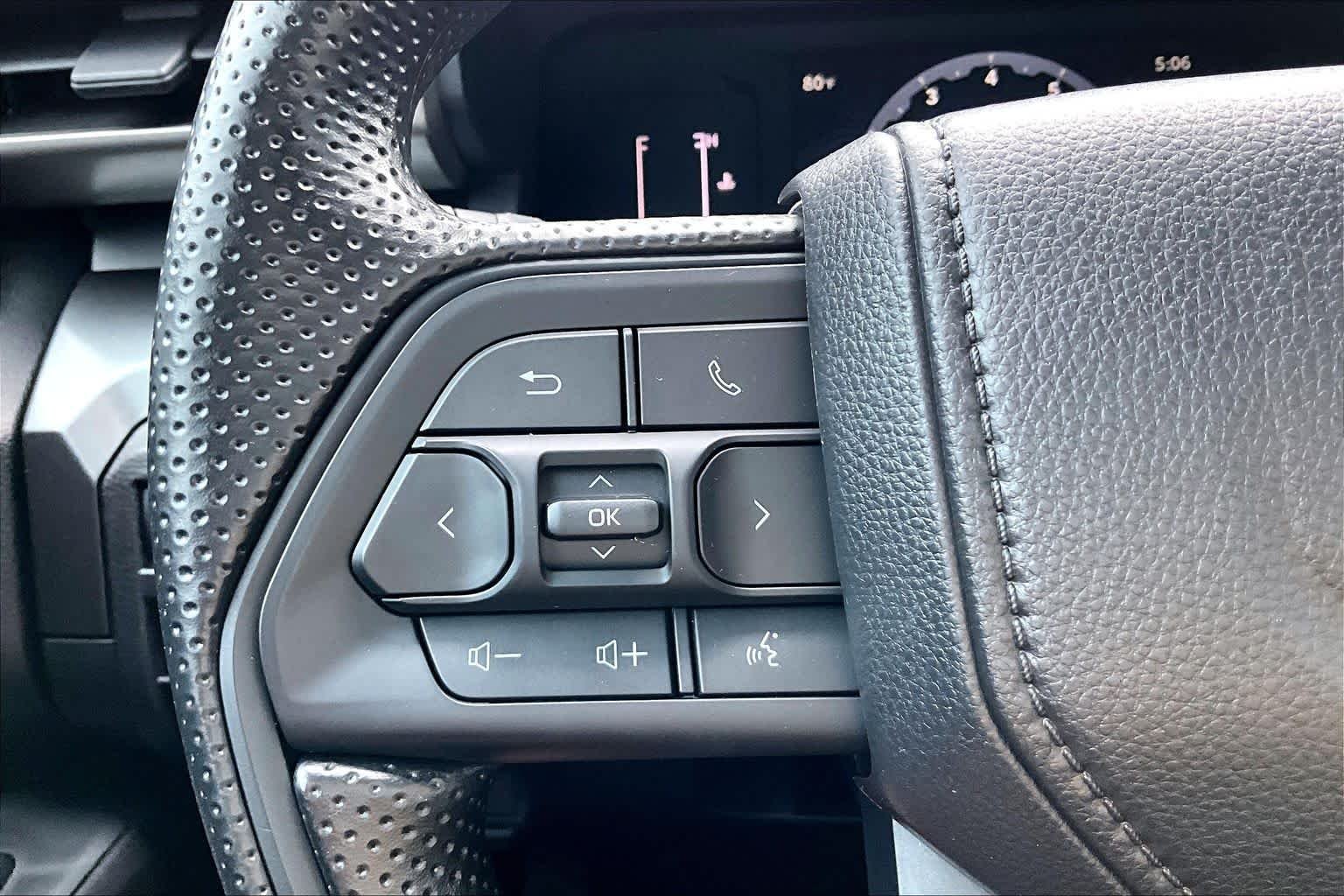 Used 2025 Underground Toyota SR5 image 22