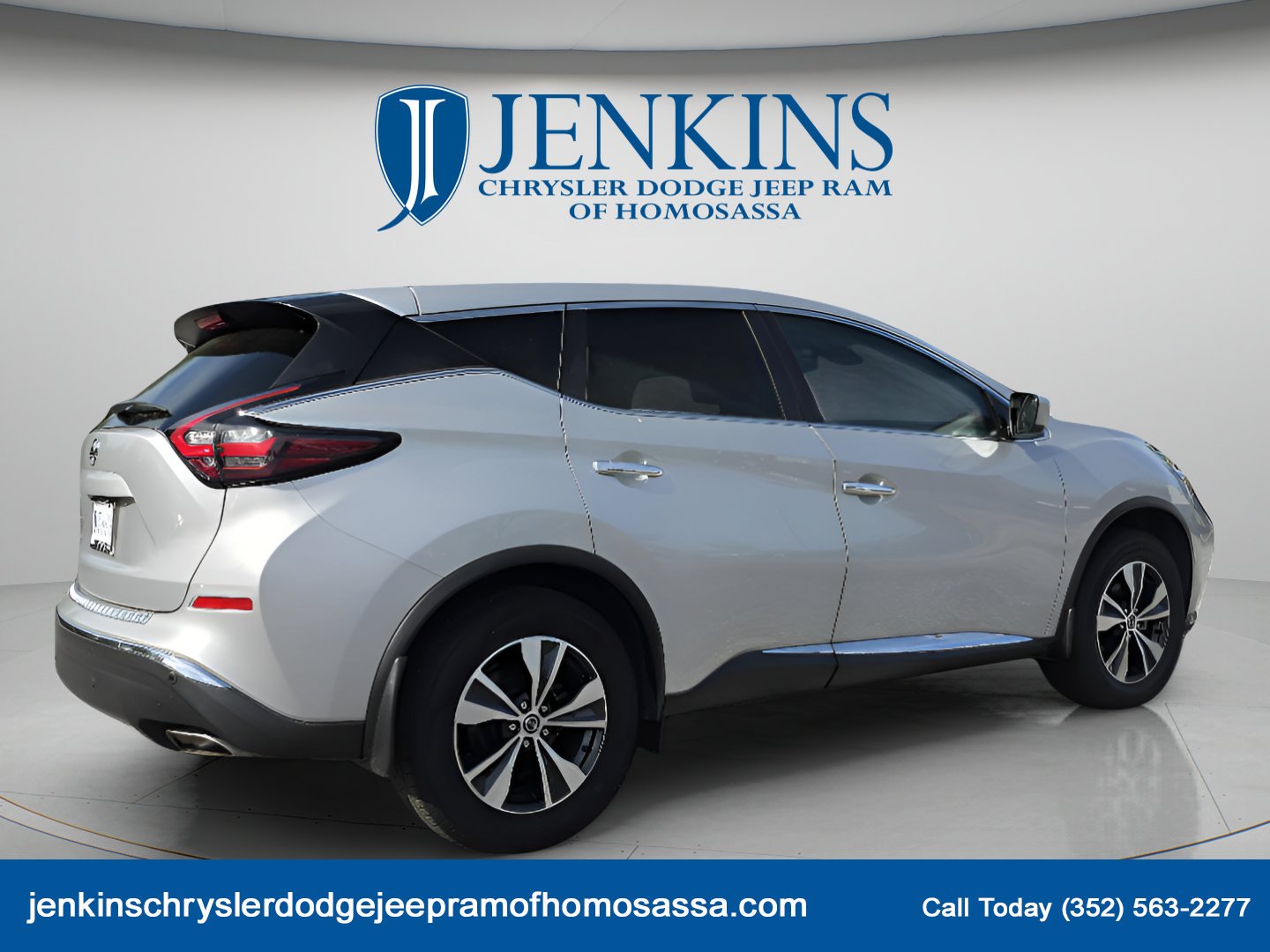 Used 2022 Brilliant Silver Metallic Nissan S image 4