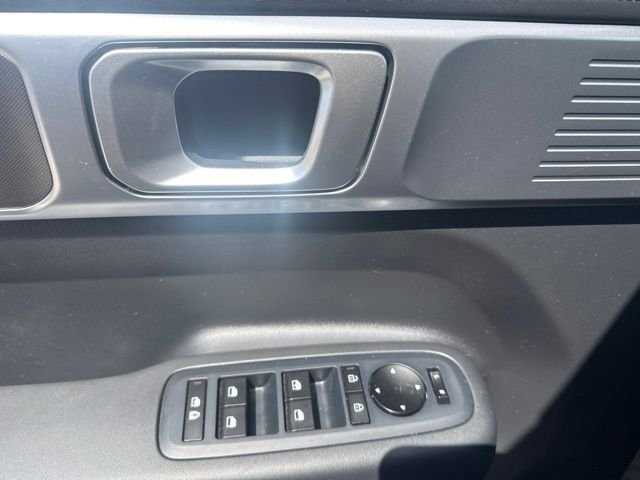Used 2026 Black Hyundai SE image 12