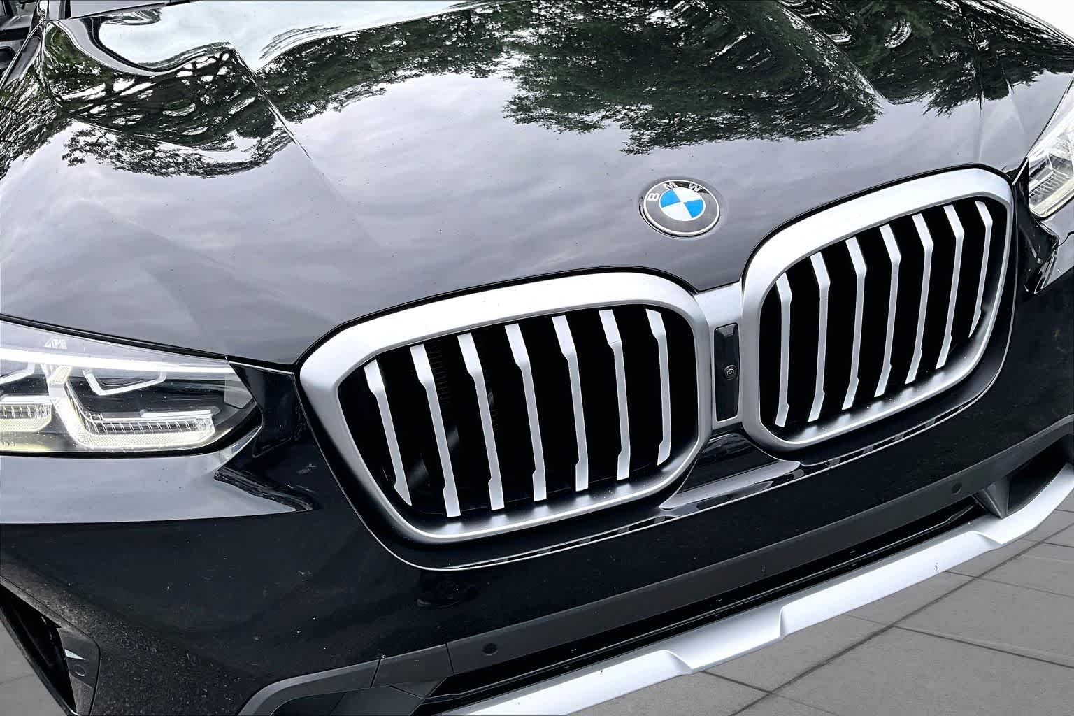 Certified Used 2024 Black Sapphire Metallic BMW xDrive30i image 30