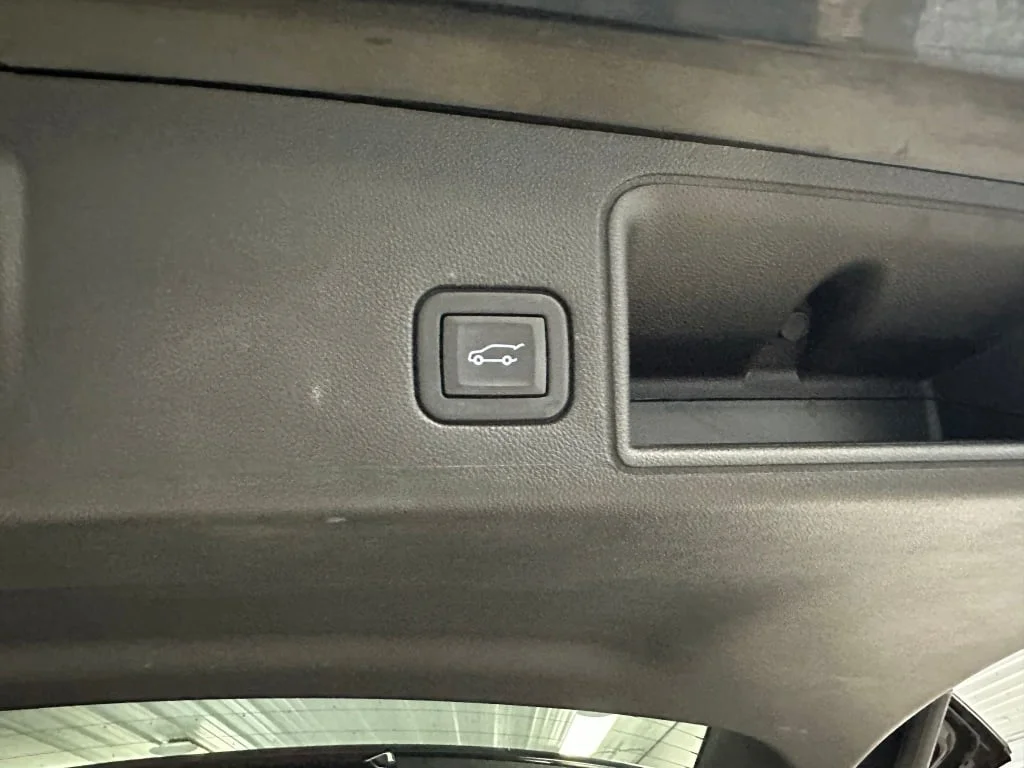 Used 2023 Ebony Twilight Metallic GMC Denali image 27