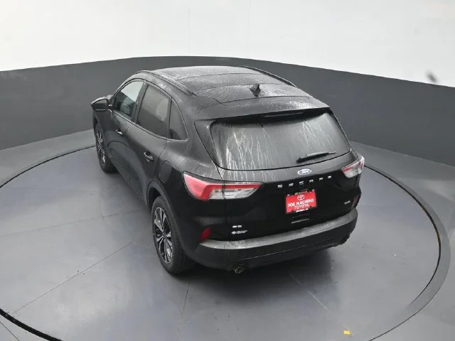 Used 2021 Black Ford SE image 27