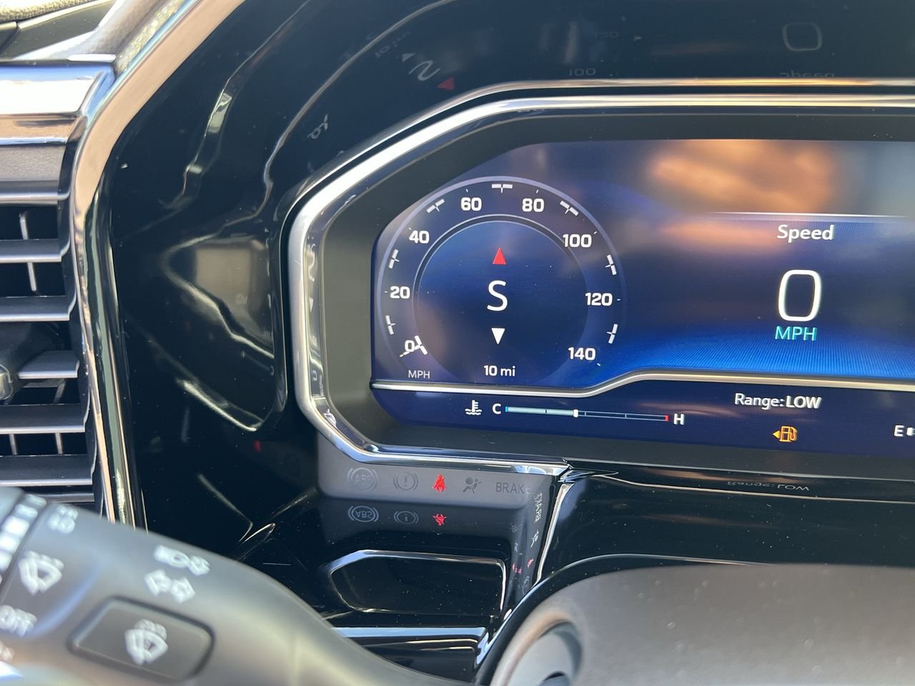 2025 Chevrolet Silverado 1500 LT - Photo 25