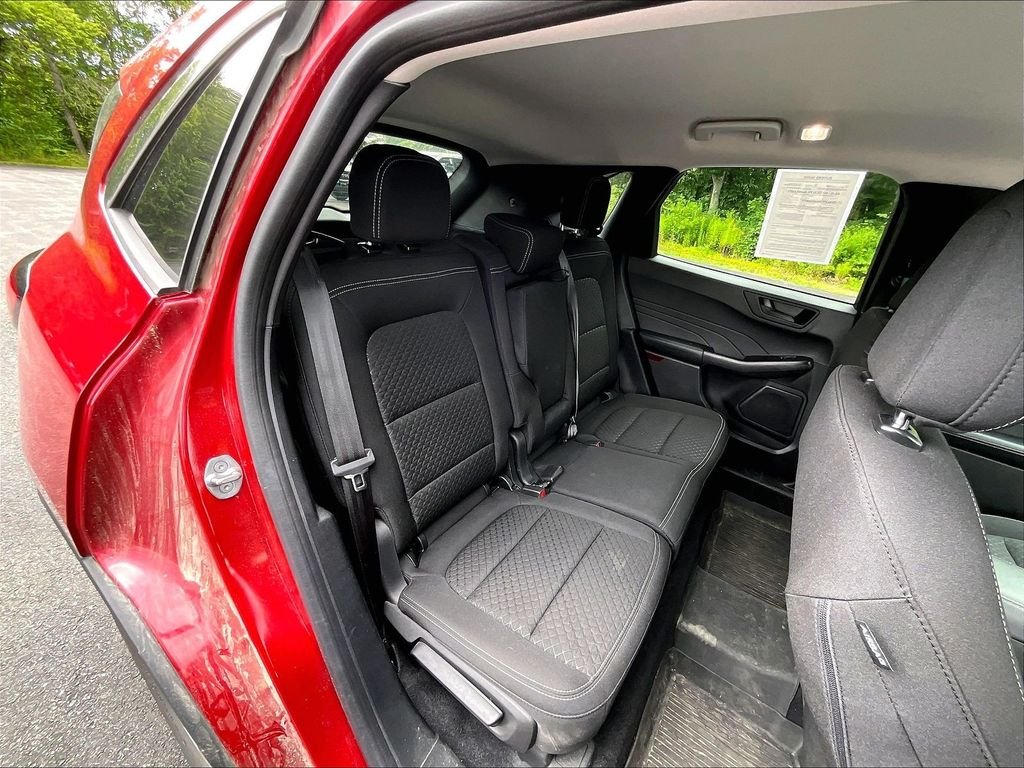 Used 2023 Red Metallic Ford Active image 16