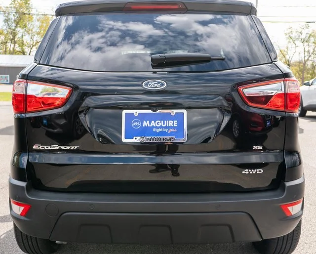 Used 2020 Black Ford SE image 7