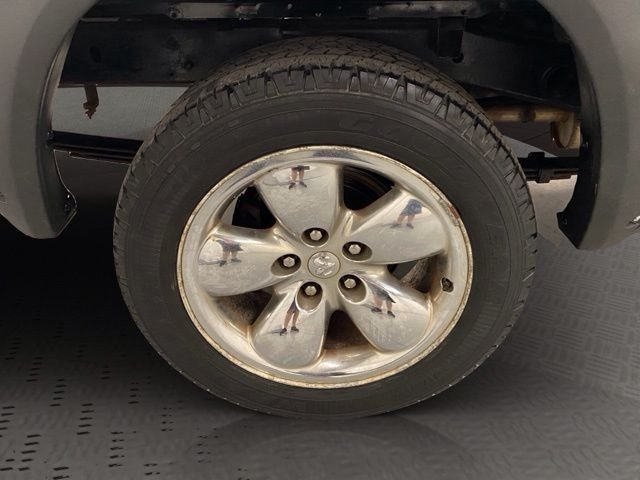 Used 2005 Blue Dodge SLT image 39