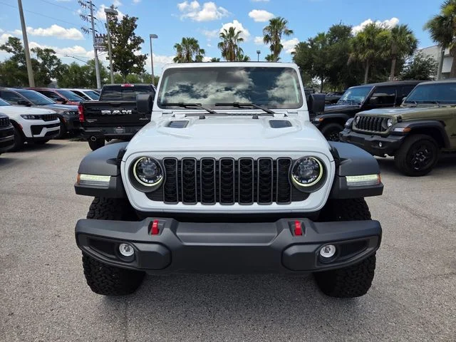 New 2026 Bright White Clear-Coat Exterior Paint Jeep Rubicon image 19