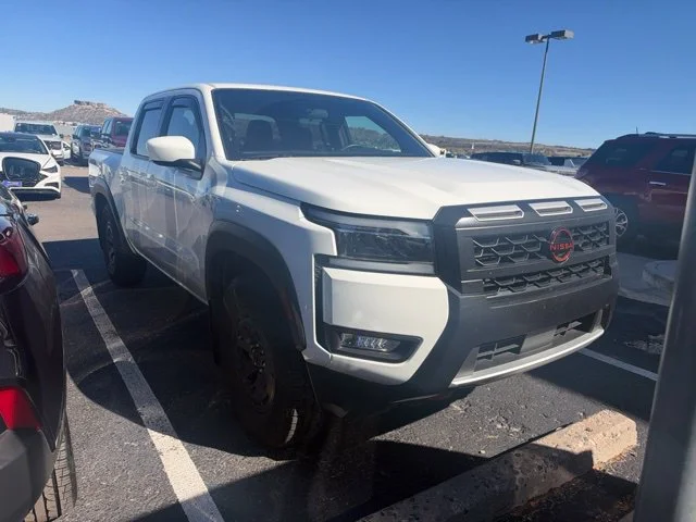 Used 2025 White Nissan PRO-X image 2