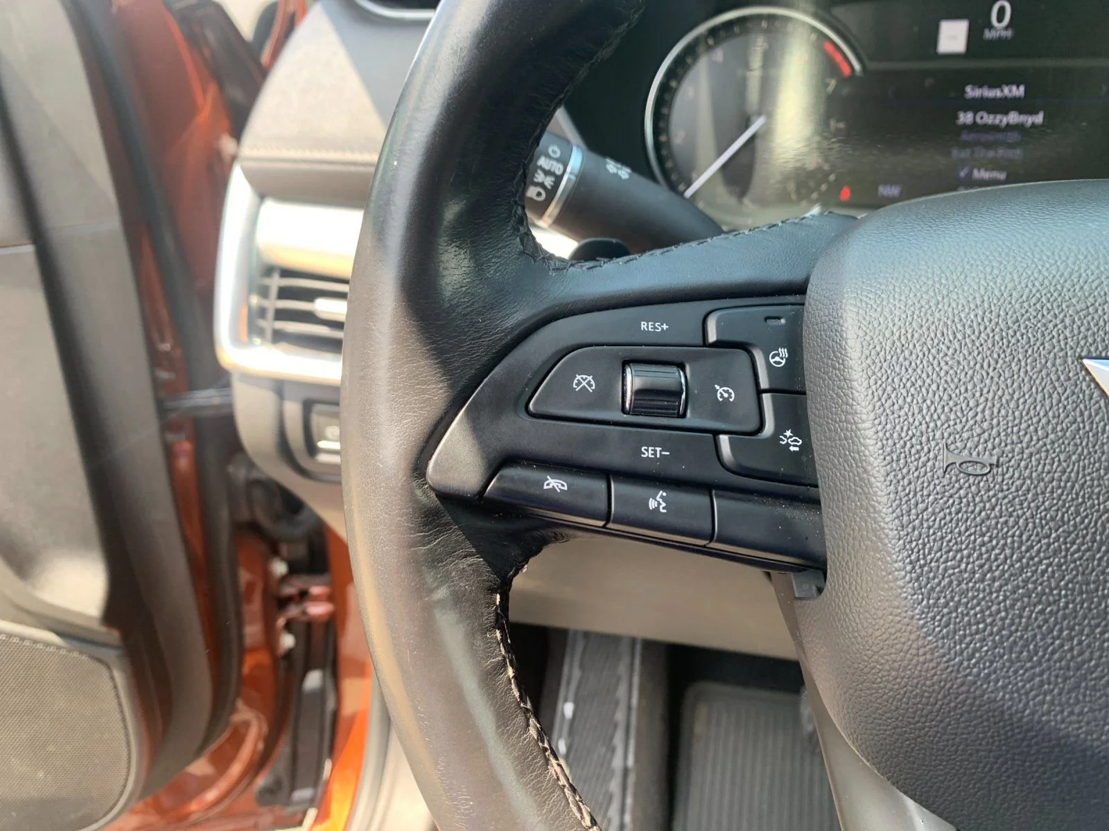 Used 2019 AUTUMN METALLIC Cadillac AWD Premium Luxury image 26