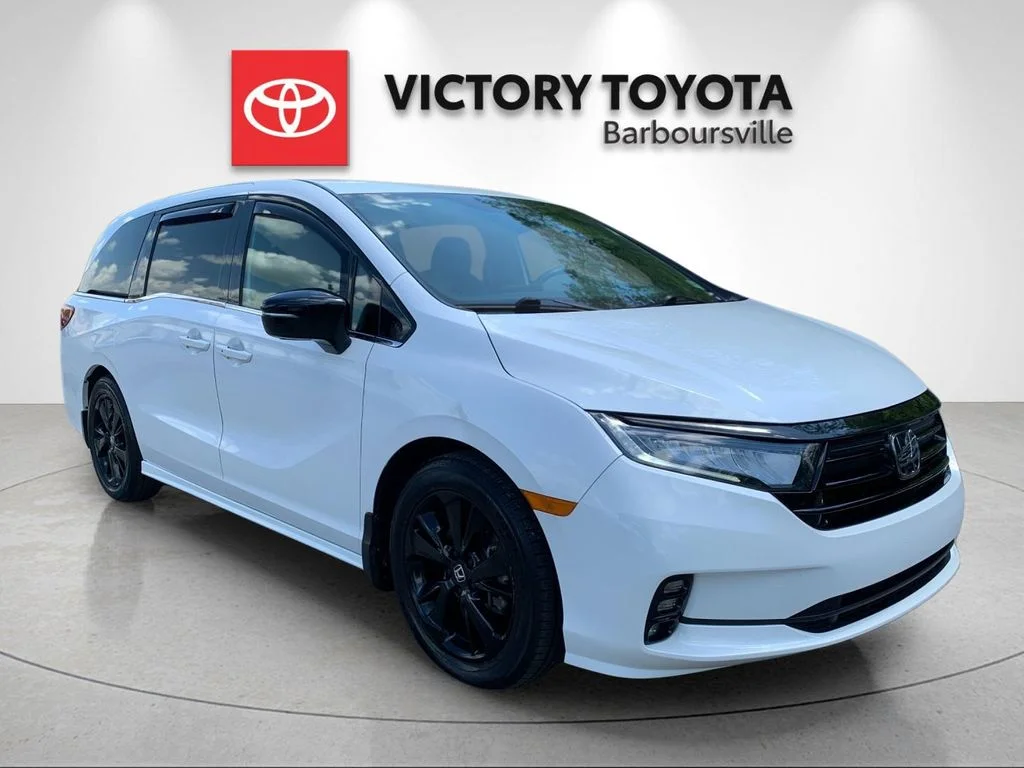 Used 2023  Honda Sport image 5