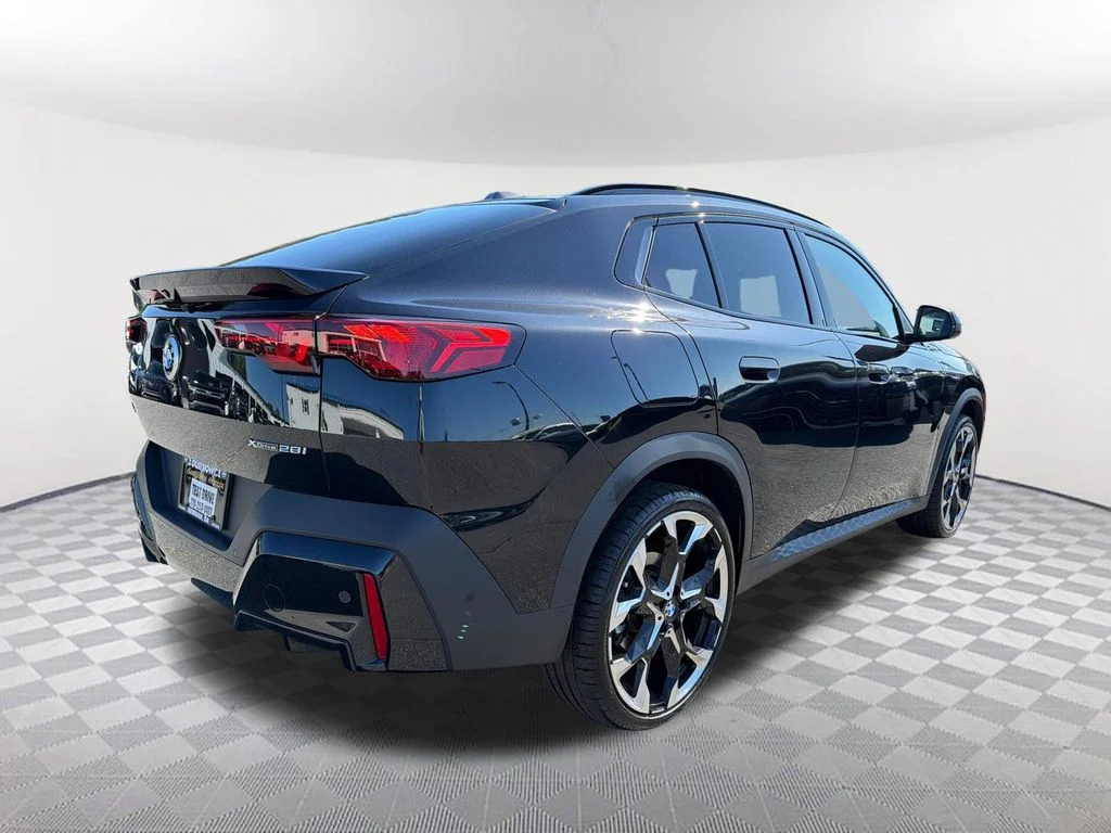 Used 2025 Black BMW xDrive28i image 5