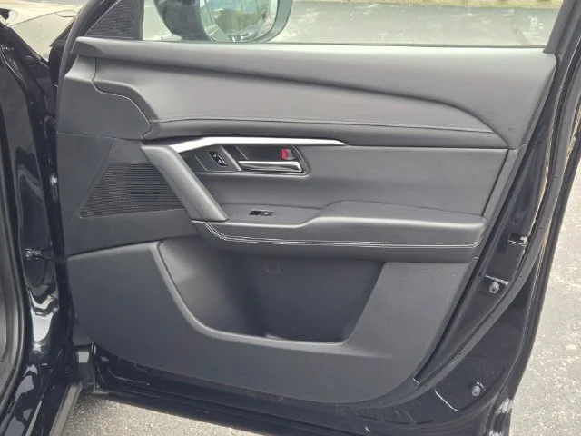 New 2026 Jet Black Mica Mazda 2.5 S Preferred AWD image 4