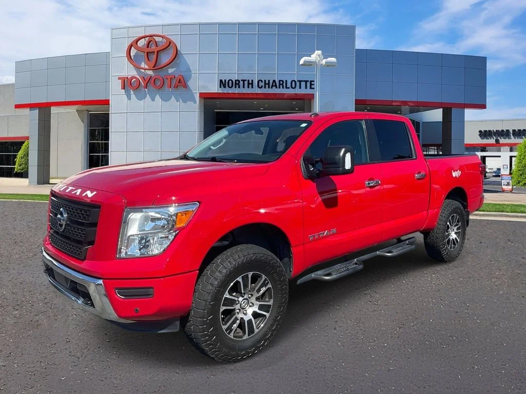 Used 2021 Red Nissan SV image 5