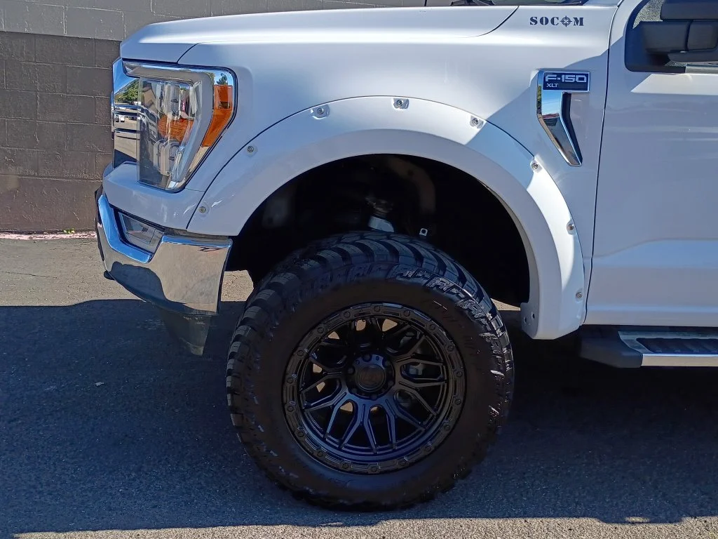 Used 2023 White Ford XL image 10