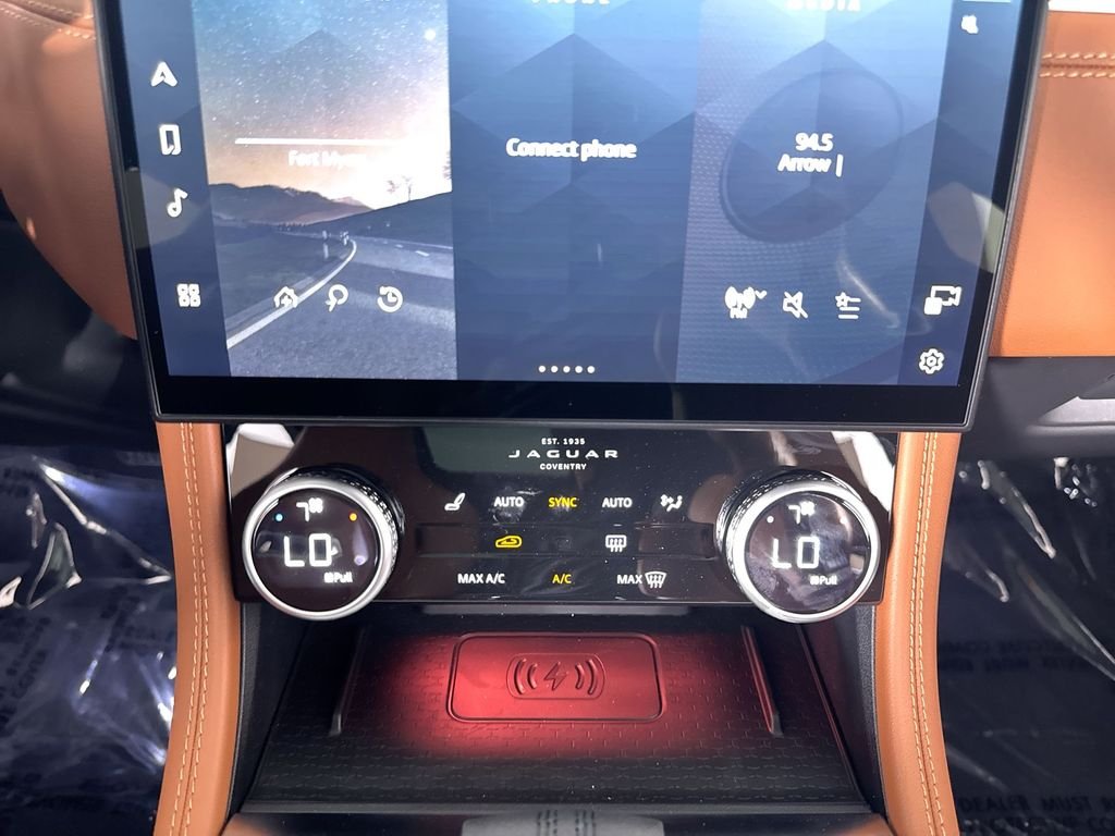 2026 Jaguar F-Pace R-Dynamic S - Photo 17