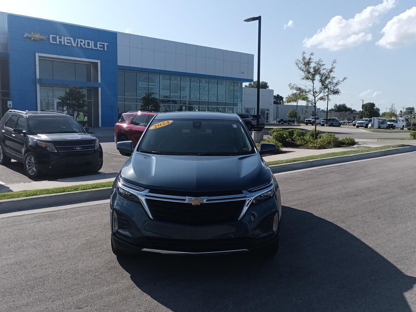 Certified 2024 Chevrolet Equinox LT with VIN 3GNAXKEG7RL171207 for sale in Kansas City