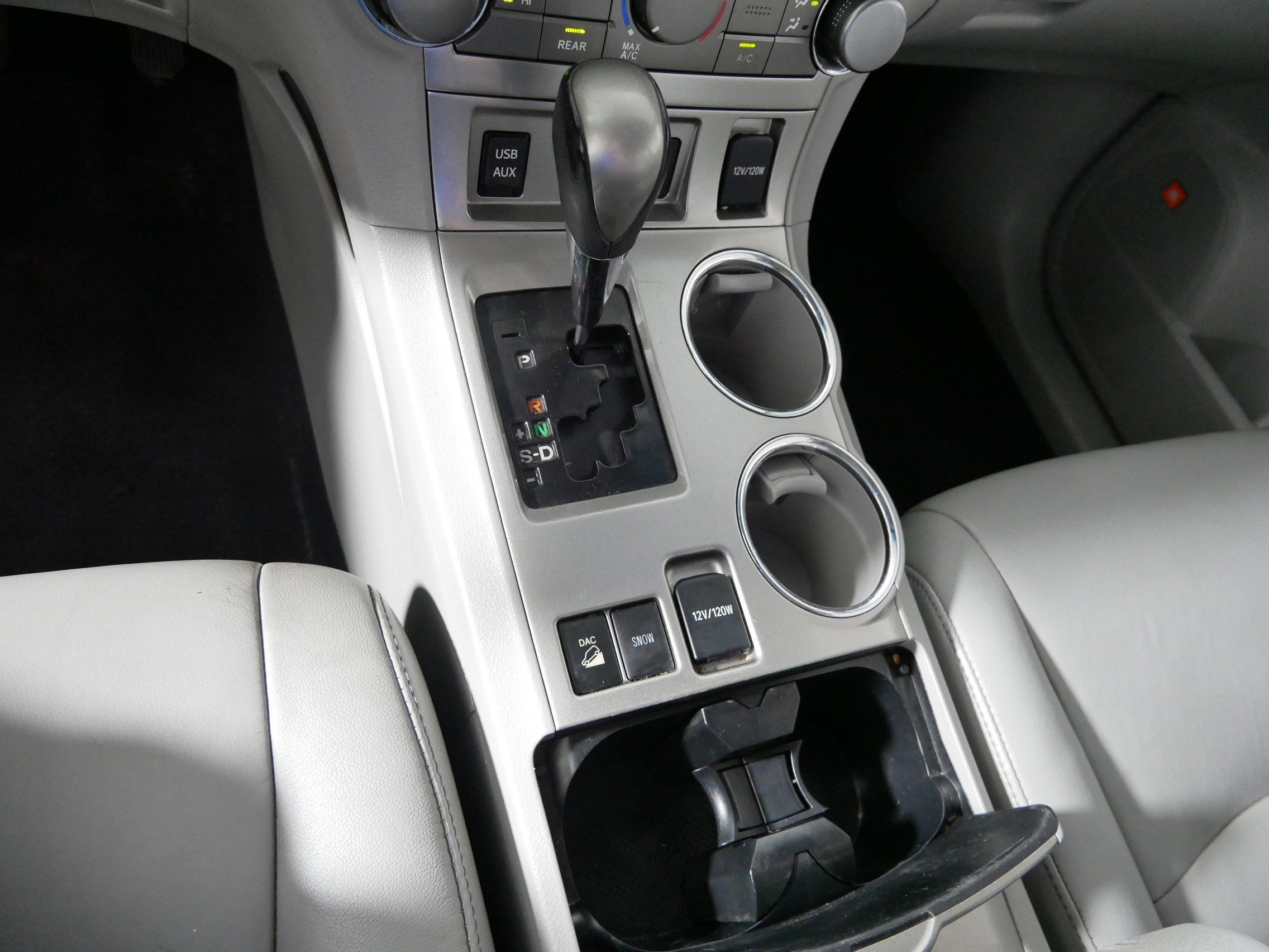 Used 2012 Blizzard Pearl Toyota SE image 24