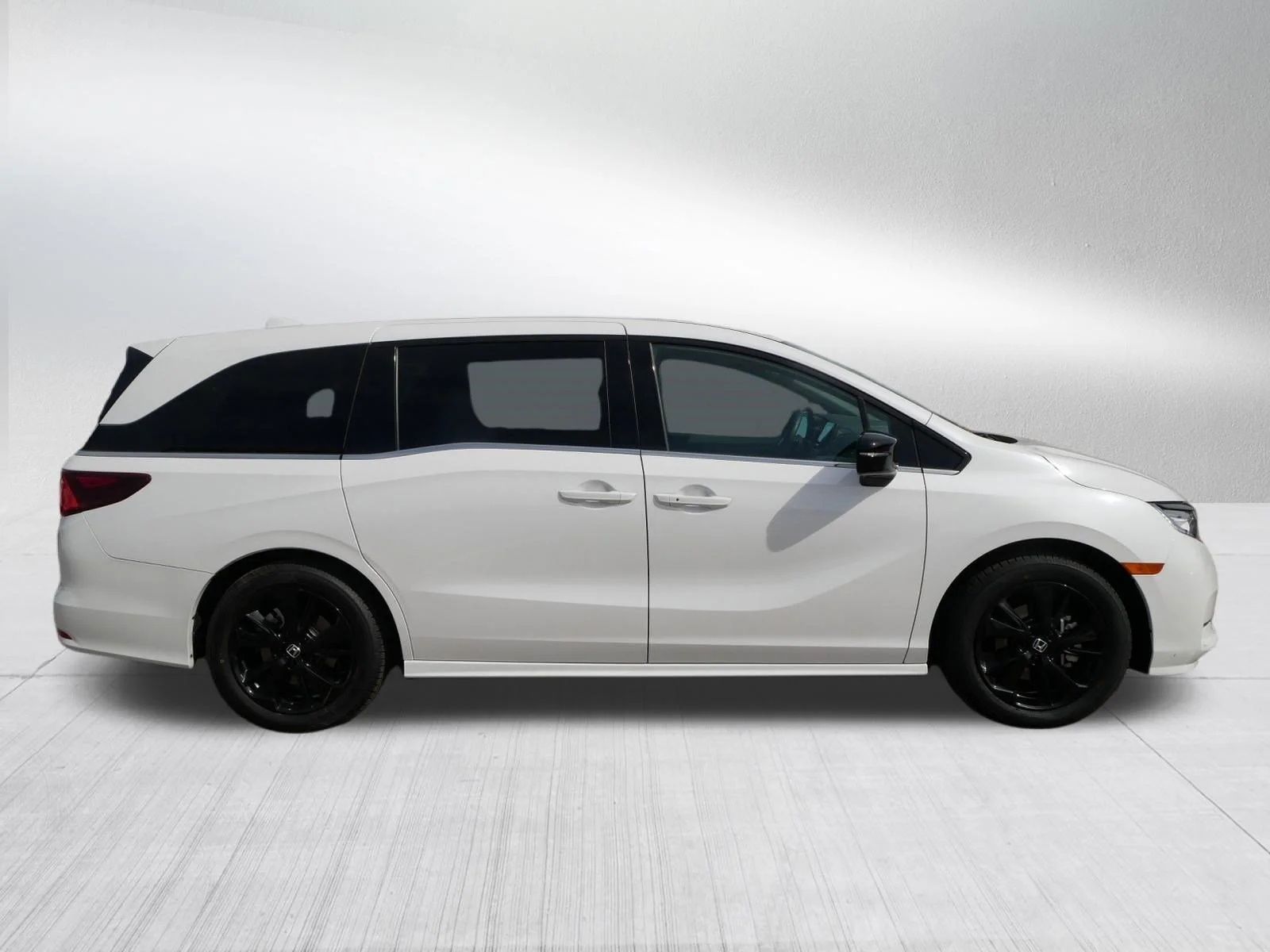 2023 Honda Odyssey SPORT - Photo 8