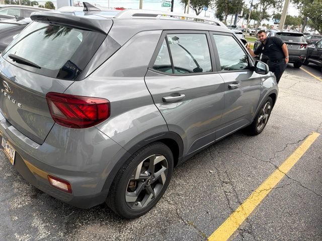 Used 2021 Galactic Gray Hyundai SEL image 4