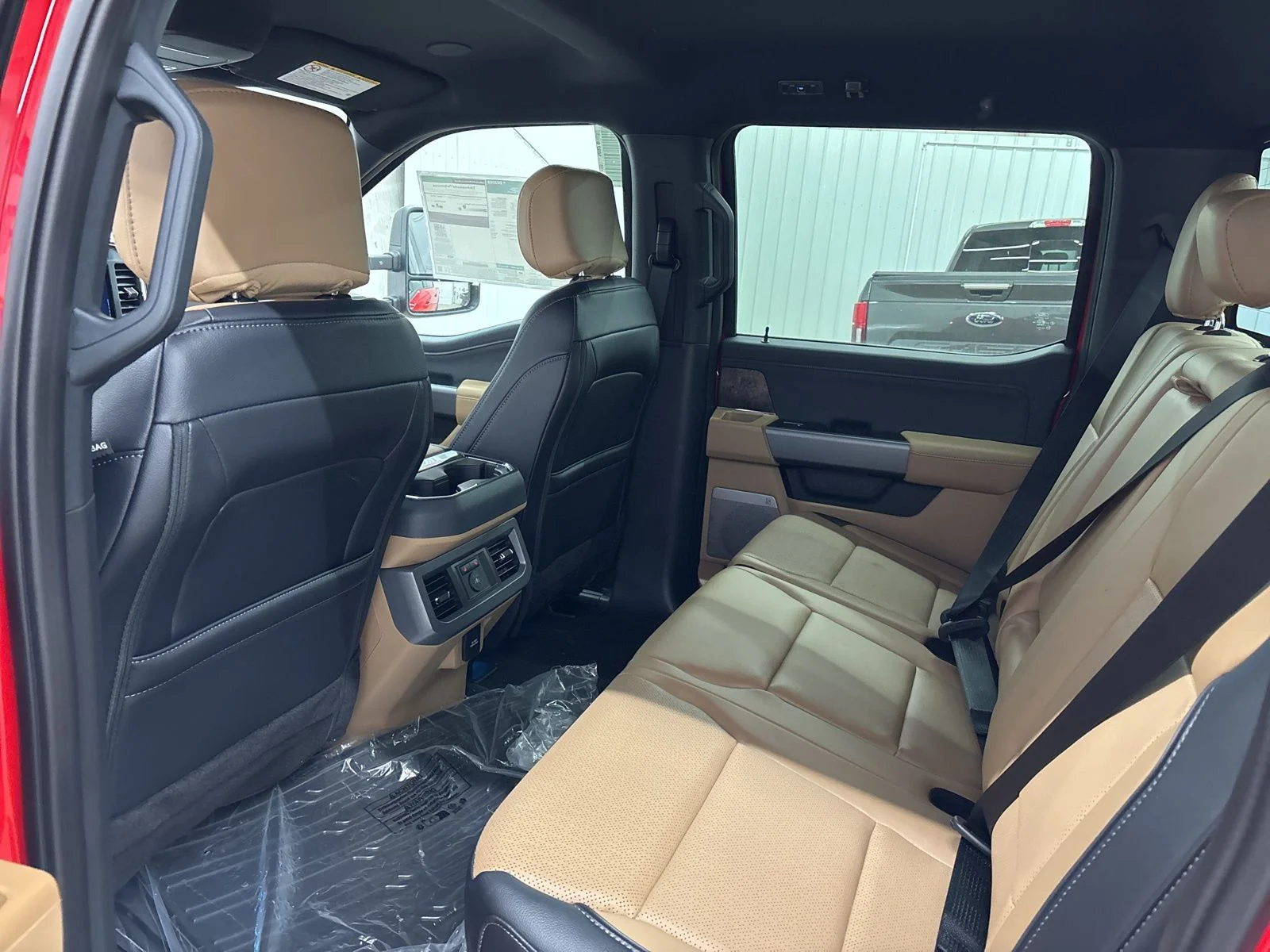 2025 Ford F-250 Super Duty Lariat - Photo 15