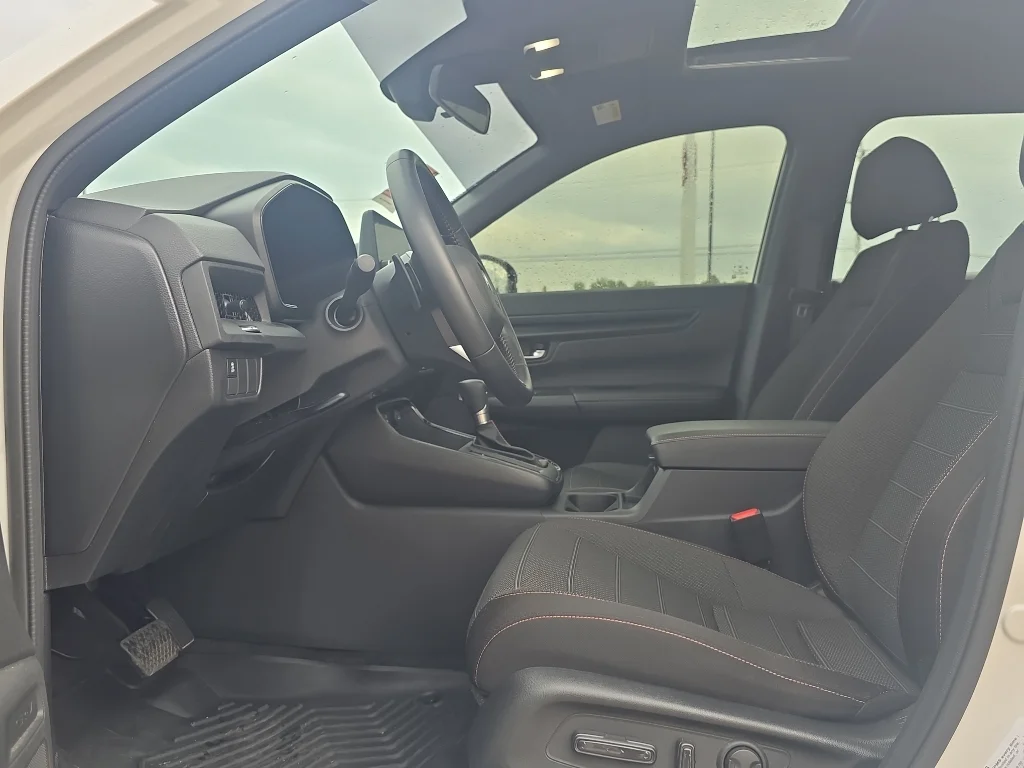 2025 Honda CR-V Sport - Photo 8