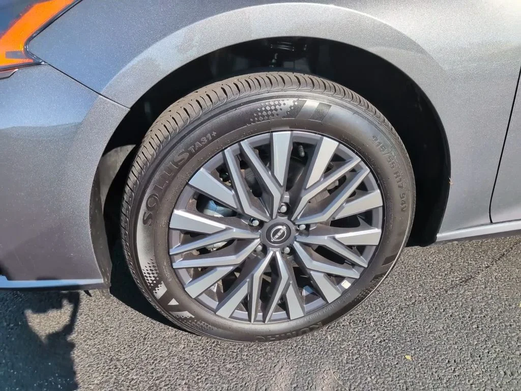 Used 2026 Gray Nissan 2.5 SV image 12