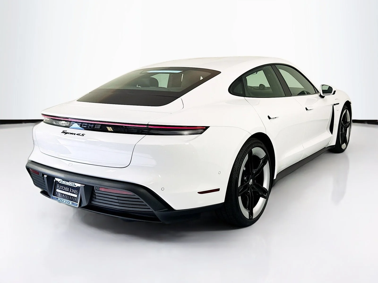 New 2025 White Porsche 4S image 9