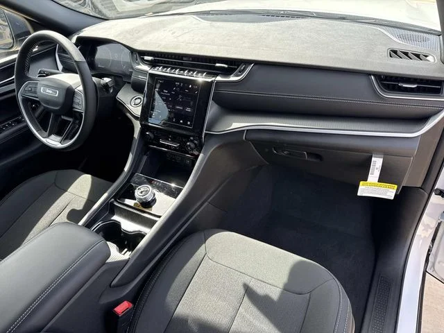 New 2026 White Jeep Laredo X image 15