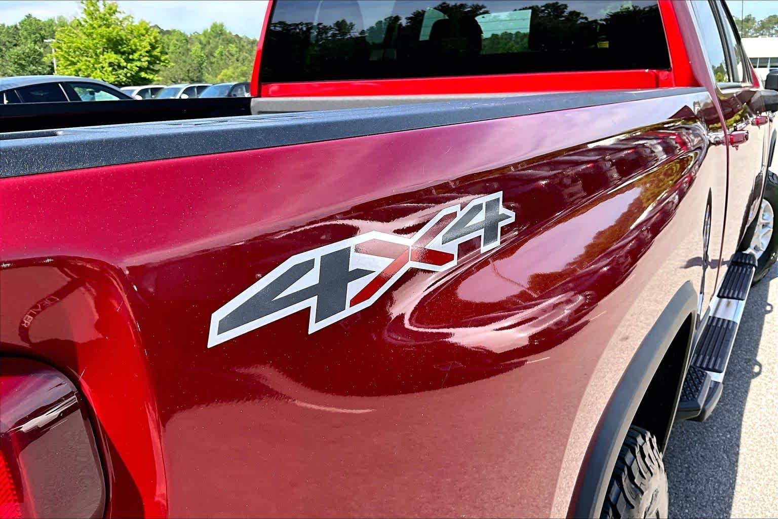 Used 2022 Cherry Red Tintcoat Chevrolet LT image 9