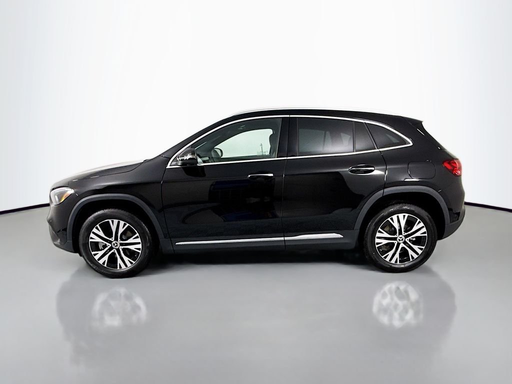 Used 2026 Black Mercedes-Benz GLA 250 image 2