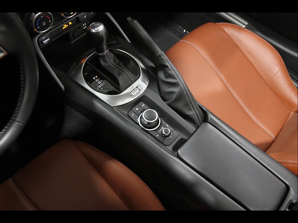 2023 Mazda MX-5 Miata RF Grand Touring | CarEdge | CarEdge