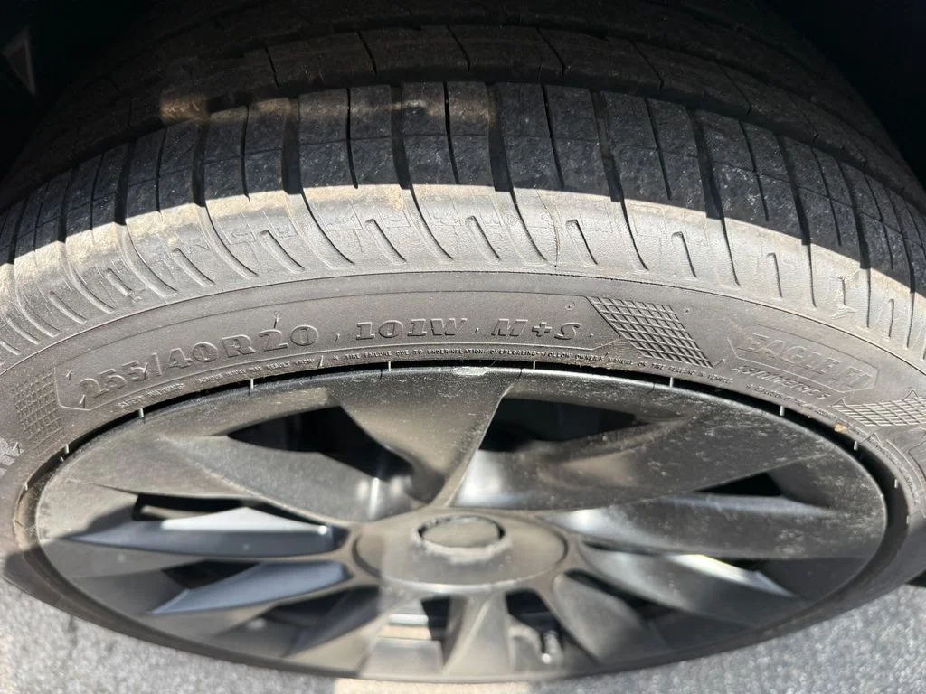 Used 2022 Black Tesla Long Range image 17
