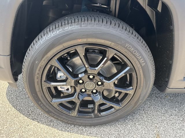 New 2026 Blue Jeep Latitude image 11