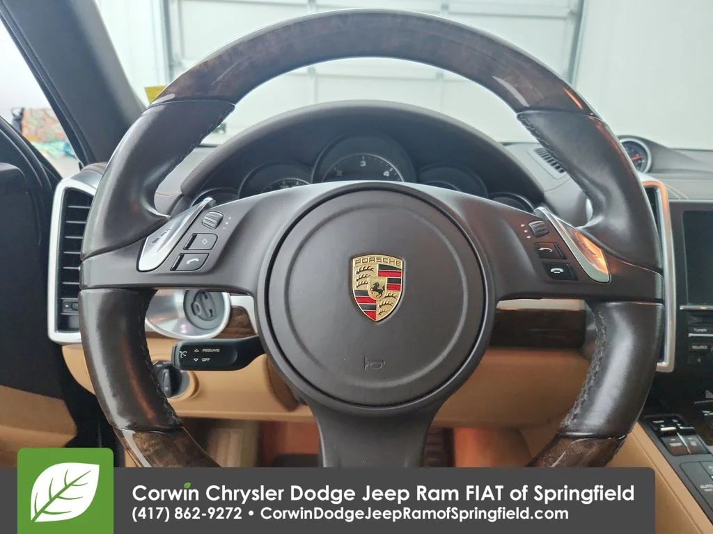 Used 2014 Black Porsche Diesel image 22
