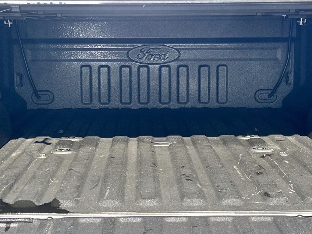 Certified Used 2025 Carbonized Gray Metallic Ford Lariat image 12