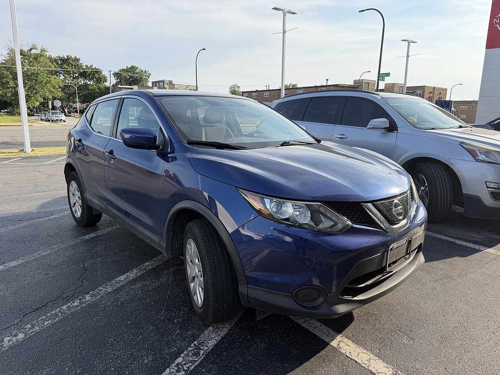 Used 2019 Caspian Blue Metallic Nissan S image 35