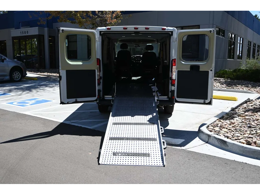 Used 2014 WHITE Ram 136 WB Low Roof Mobility Handicap Van image 18