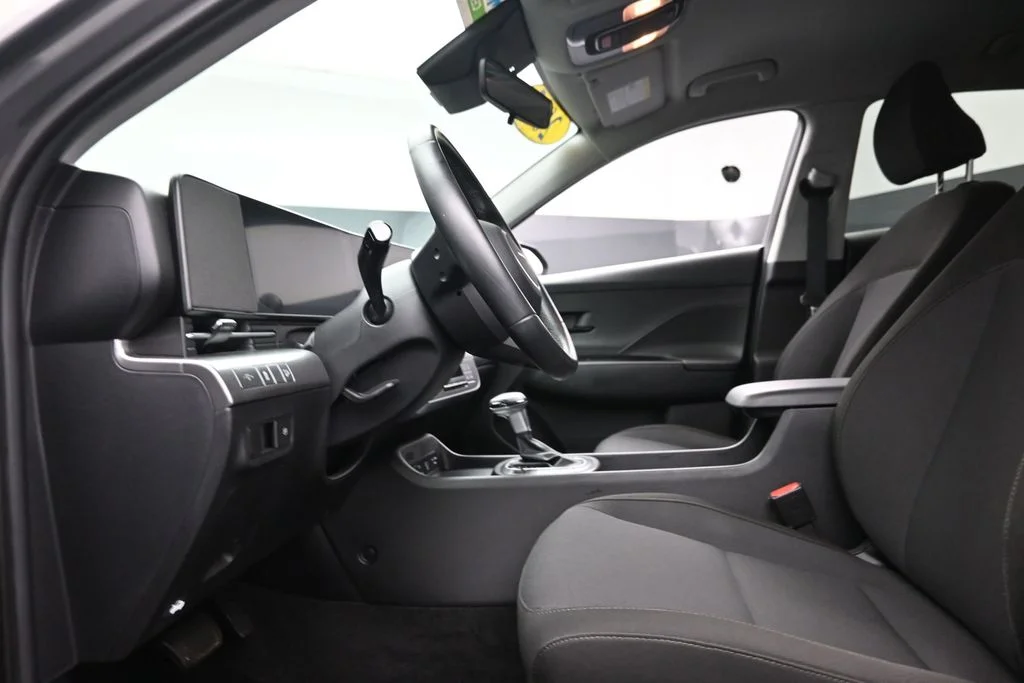 Used 2025 Gray Hyundai SEL image 16
