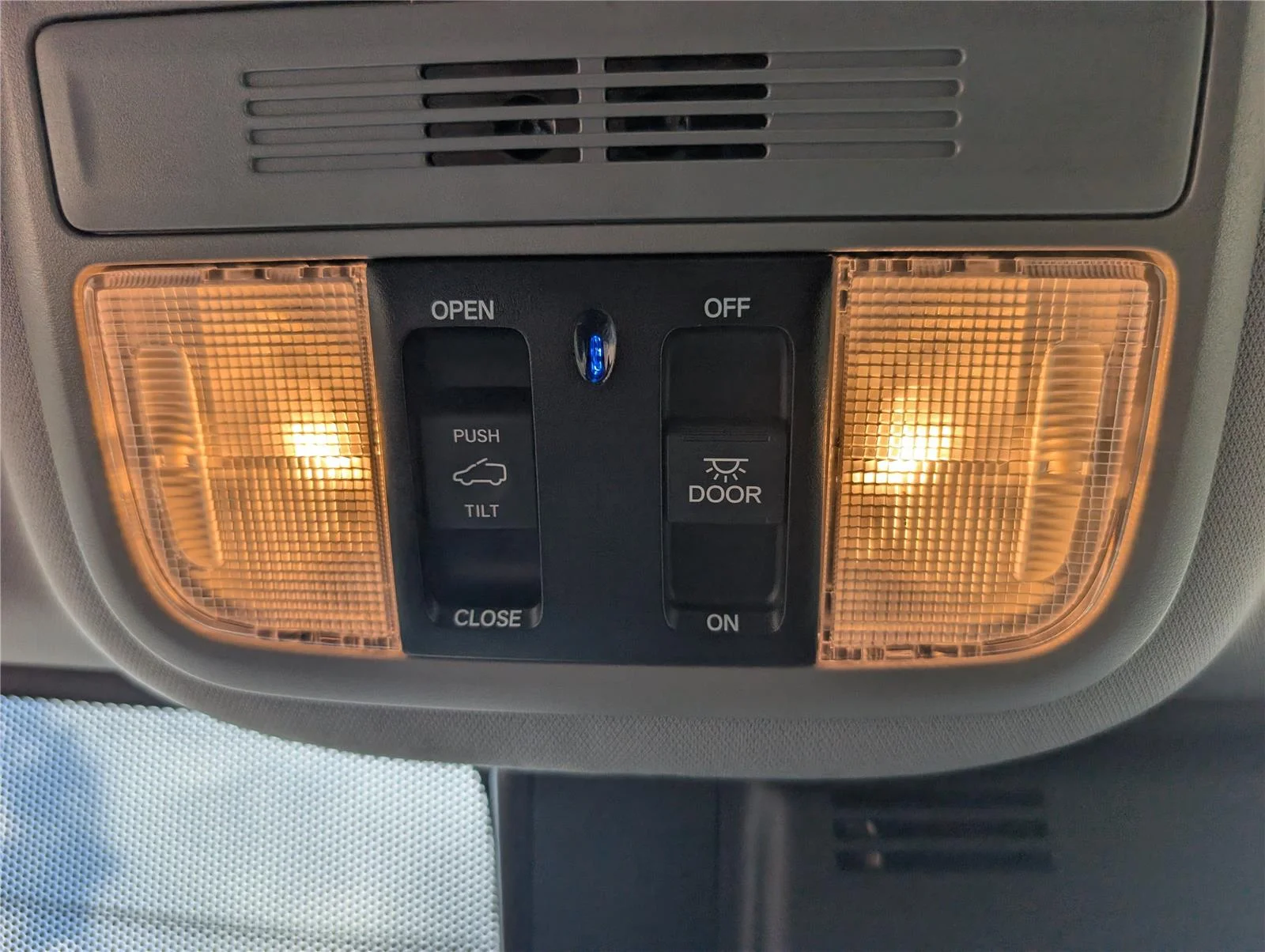 Used 2020 Modern Steel Metallic Honda EX-L image 22